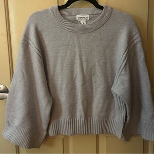 For The Republic Light Gray Crew Neck Sweater with Large Sleeves